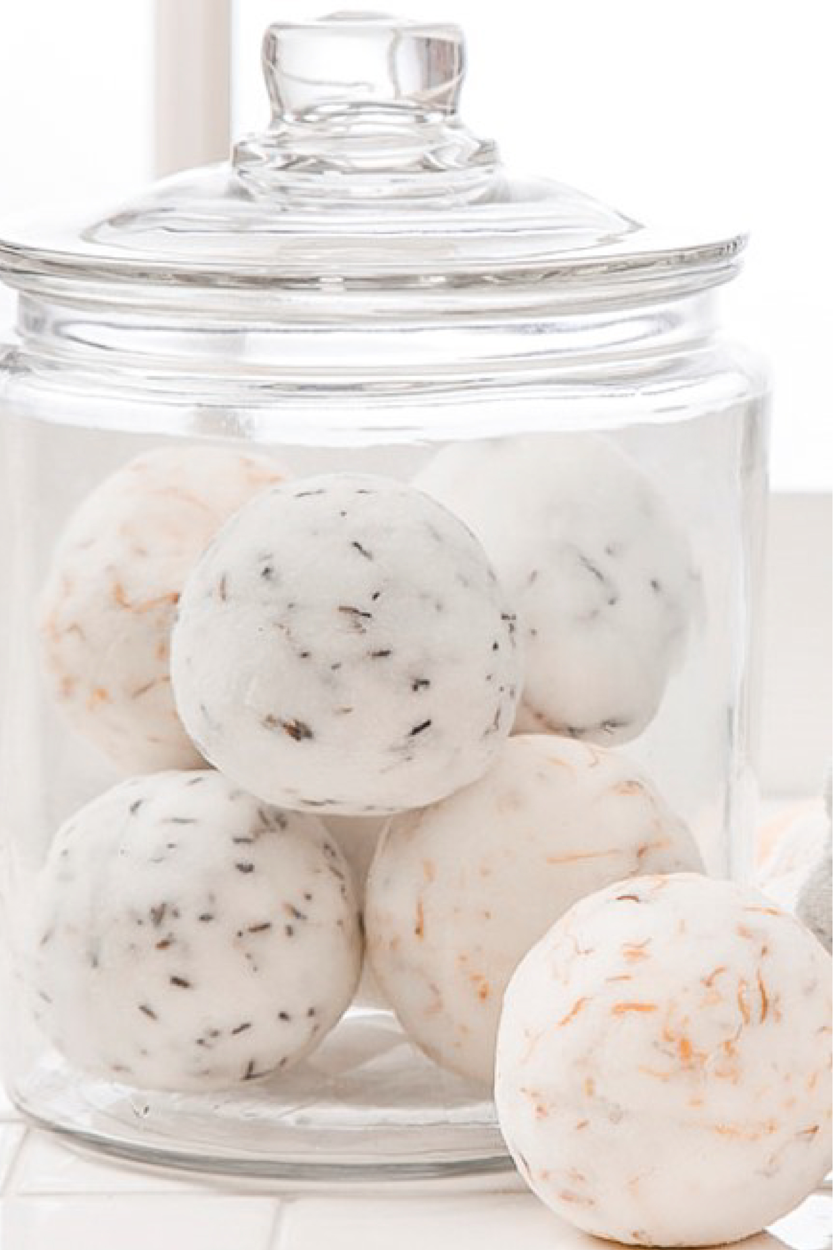 bath bombs with stuff in them